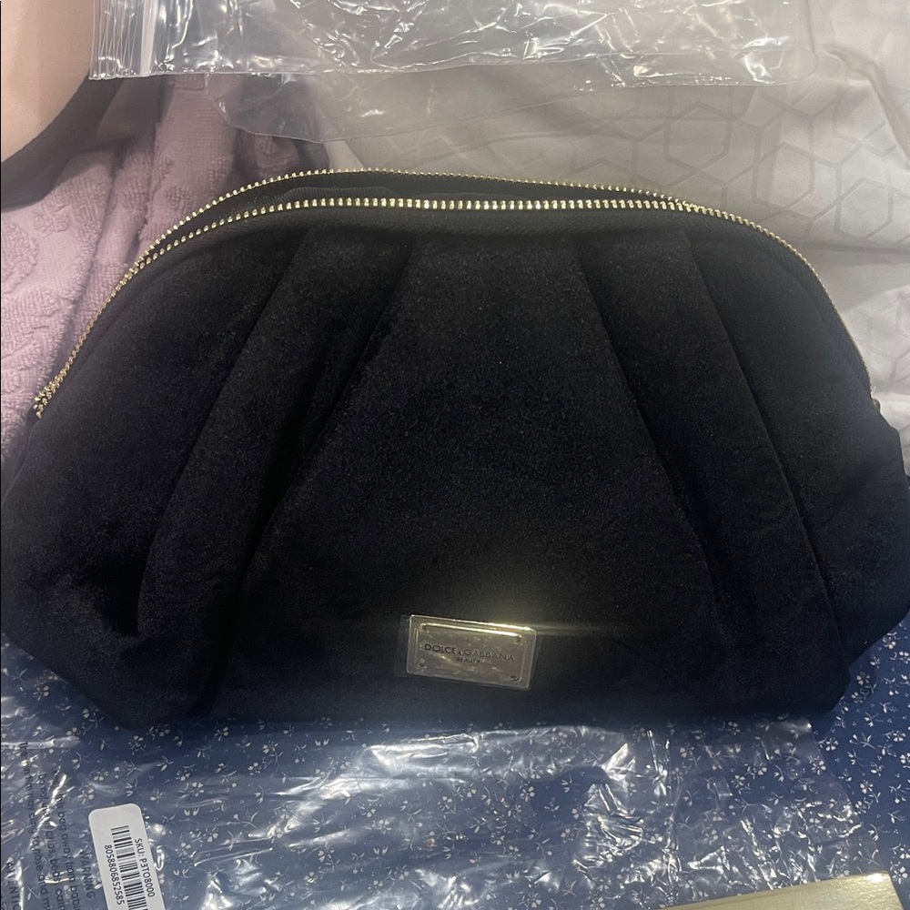 New 3 item bundle Dolce & Gabbana velvet cosmetic bag with extras